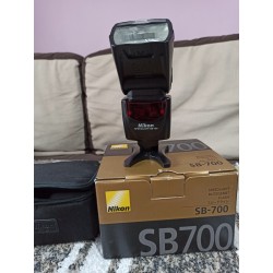 Nikon SB-700