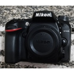 Nikon D7100 in excellent...